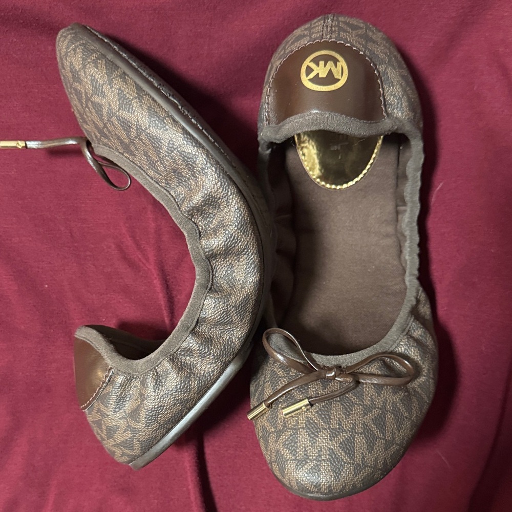 Michael Kors Logo Ballet Brown Flats with Bow